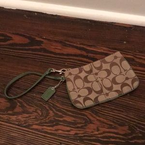 Wristlet